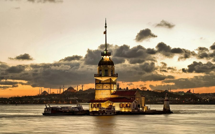 Maiden’s Tower off Üsküdar at golden hour
